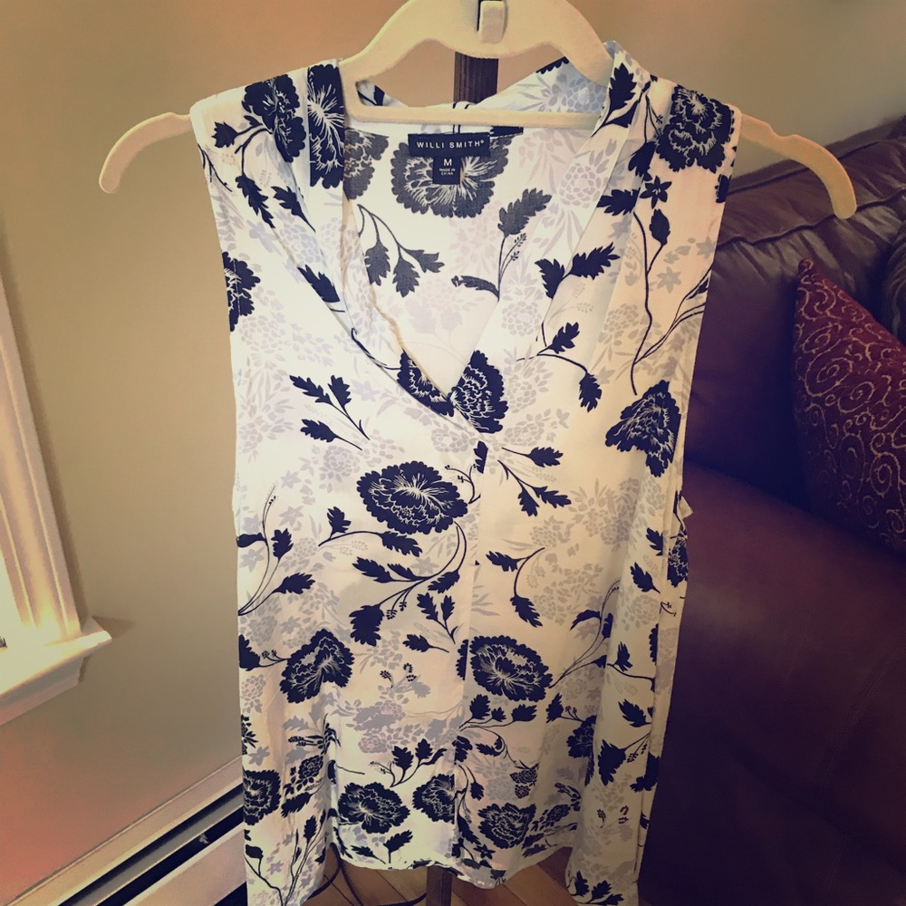 Lovely sleeveless blouse.